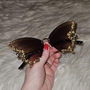 Y2K Butterfly Rhinestone Sunglasses - Brown Honey